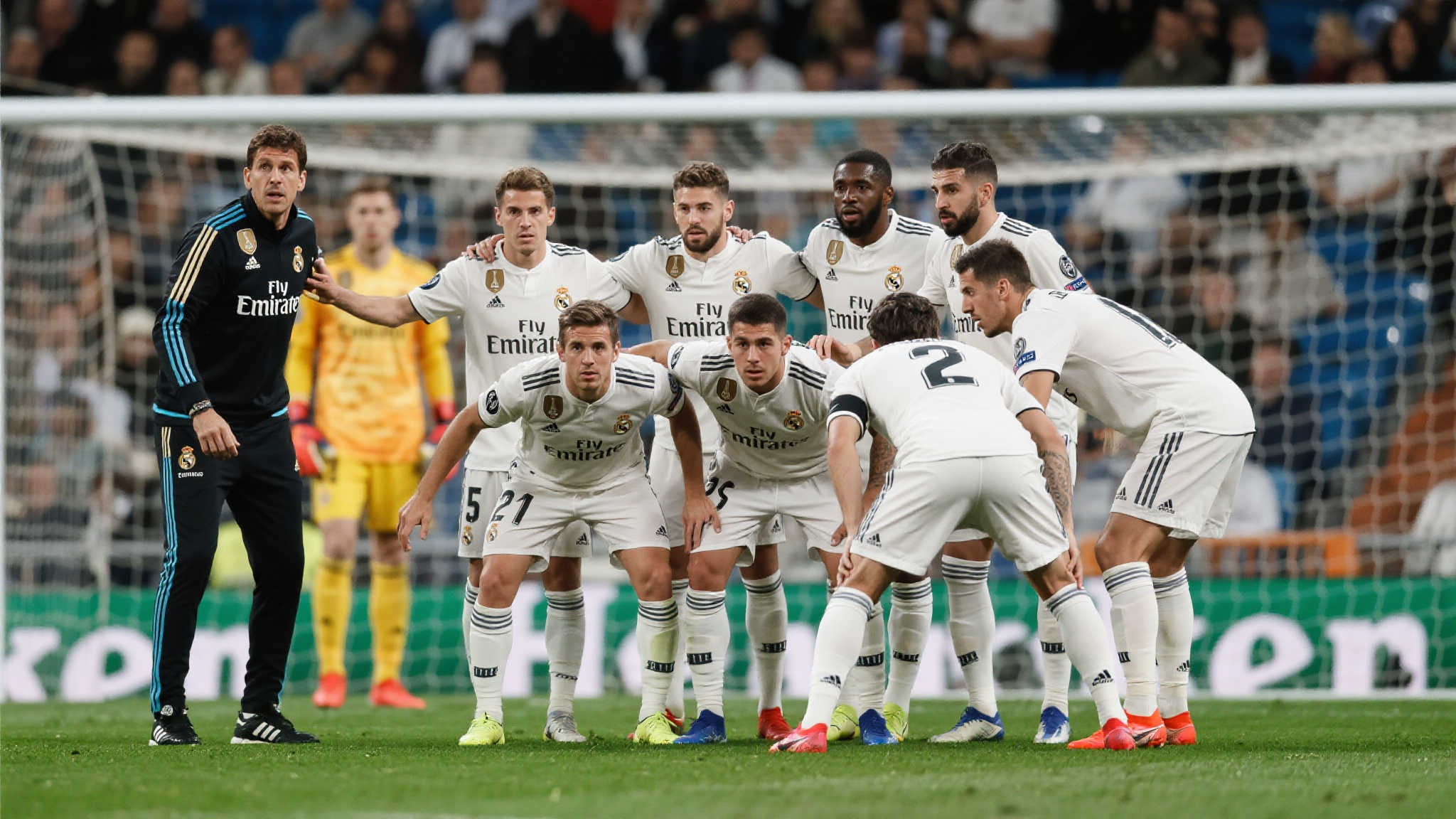 世俱杯:10人皇马3-1击败帕丘卡,阿隆索展现坚韧风采 世俱杯:10人皇马3-1击败帕丘卡,阿隆索展现坚韧风采